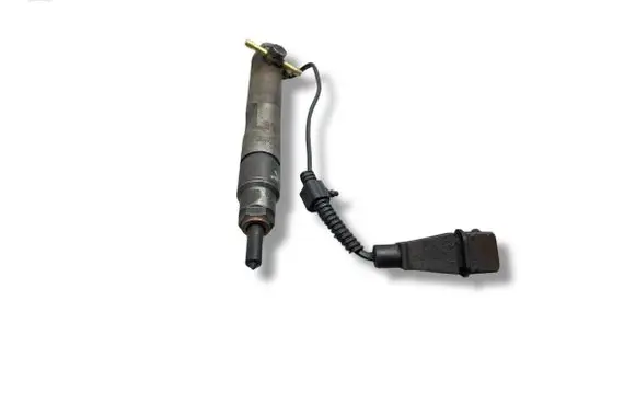 Skoda Octavia Mk1 (1U) Fuel injector 038130201F