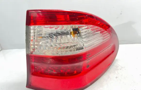 Mercedes-Benz E W211 Rear/tail lights 379142