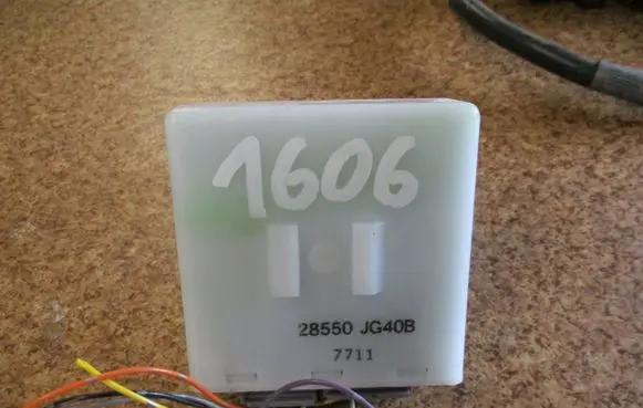 Nissan X-Trail T31 Door central lock control unit/module 28550JG40B