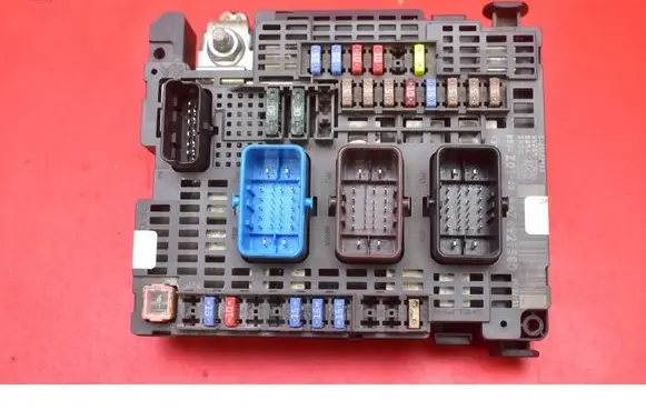 Citroen C4 II Fuse box set 9674921580