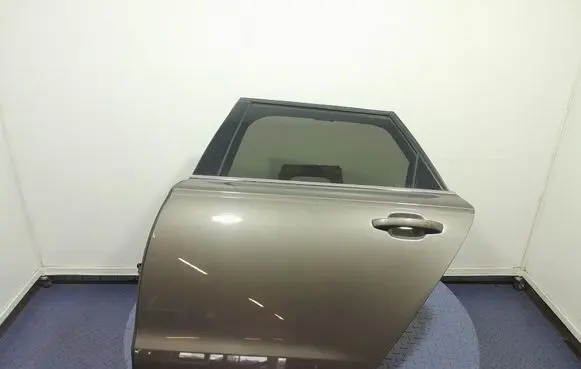 Audi A6 Allroad C6 Rear door 