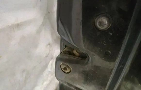 Skoda Octavia Mk2 (1Z) Front door lock