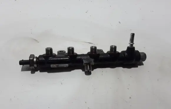 Peugeot 2008 II Fuel main line pipe 9821399680