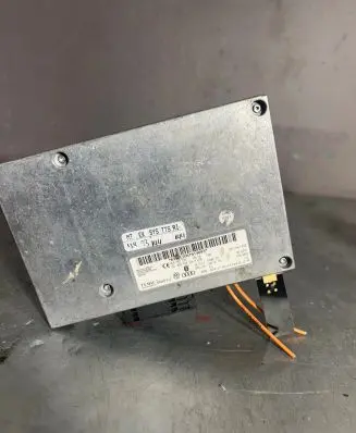Audi A6 S6 C6 4F Bluetooth control unit module 4E0862335 4E0910336H