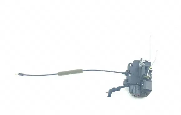 Opel Antara Front door lock
