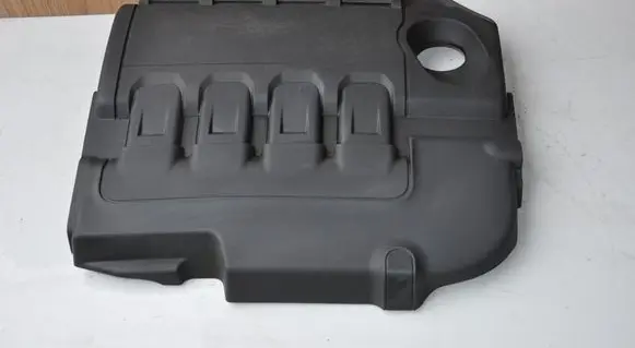 Engine cover (trim)