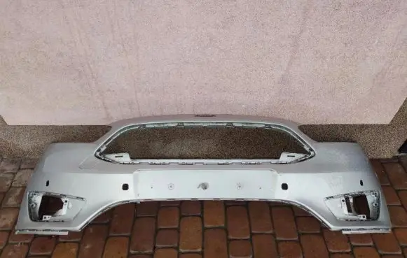 Ford Focus Front bumper F1EB17757A