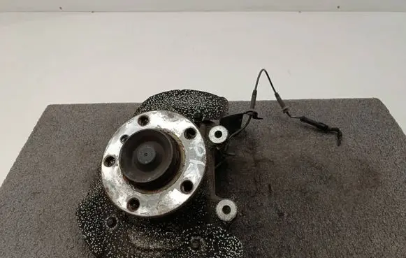 BMW 3 F30 F35 F31 Front wheel hub 6867735