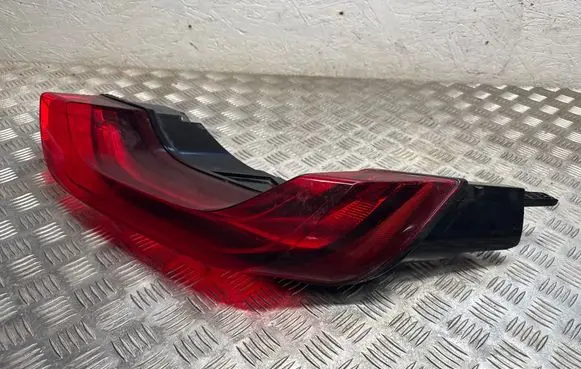 BMW i8 Rear/tail lights 7310782 617002 617000E1