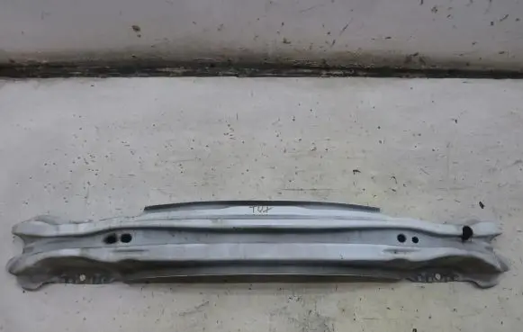 Volvo V40 Rear bumper support beam 