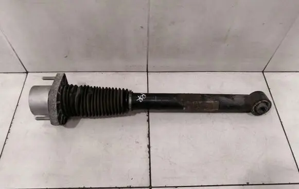 Land Rover Range Rover Sport L494 Rear shock absorber/damper LR045269 LR045270