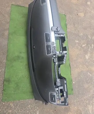 Volkswagen PASSAT B7 Dashboard ZSB3C1857003QT