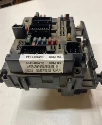 Peugeot 307 Comfort/convenience module 9646405280BSM3
