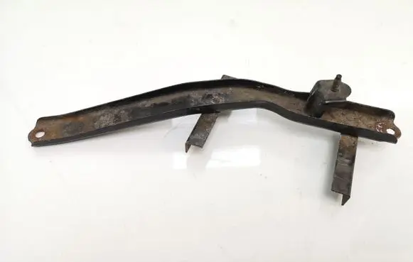 Battery bracket