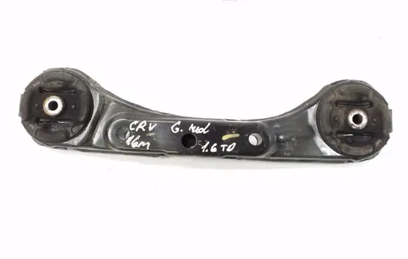 Honda CR-V Rear differential/diff mount bracket 