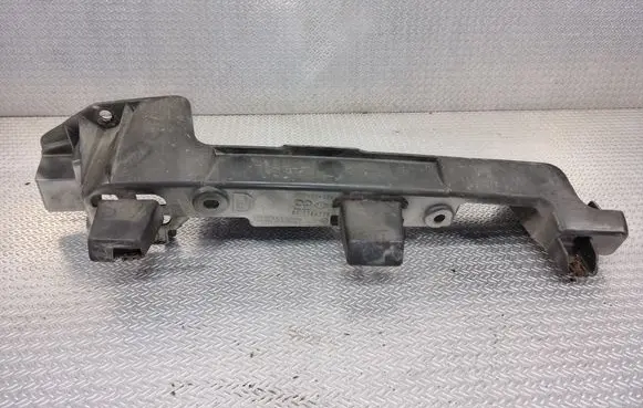 Renault Kangoo II Fender mounting bracket 631226477R