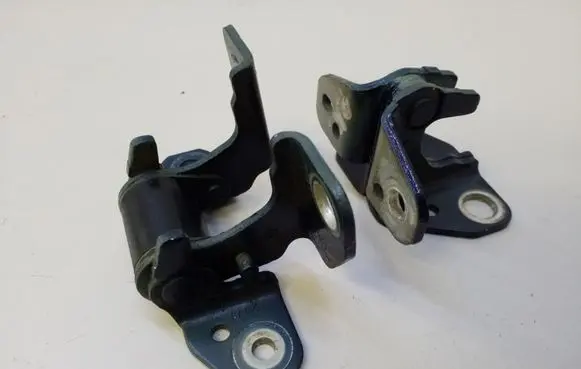 Chrysler Pacifica Front door hinge set 85574F