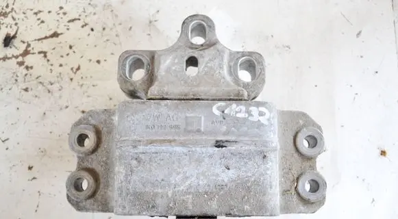 Audi A3 S3 8P Engine mount bracket 1K0199555T