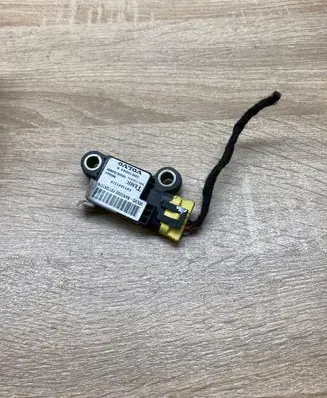 Volvo S40, V40 Airbag deployment crash/impact sensor 30613044A
