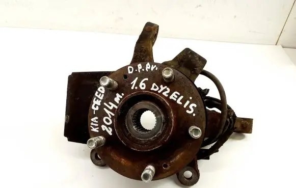 KIA Ceed Front wheel hub