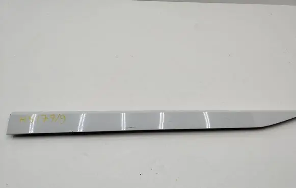 Skoda Superb B8 (3V) Front door trim (molding) 3V0854939C