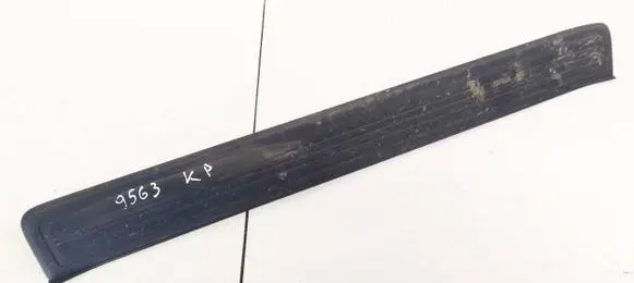 Honda CR-V Front sill trim cover 84252SWAA 84252-SWA-A