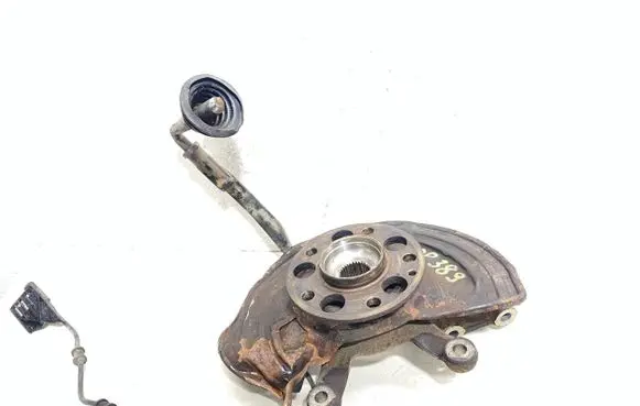 Mercedes-Benz A W176 Front wheel hub A2464210820