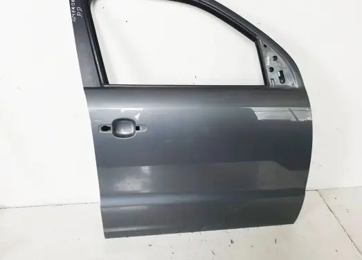 Volkswagen Amarok Front door