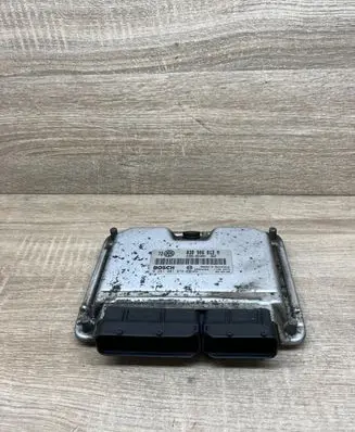 Volkswagen Golf IV Engine control unit/module 038906012M 0281001979