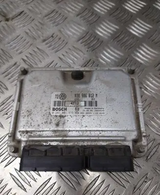 Volkswagen Golf IV Engine control unit/module 038906012M 0281001979