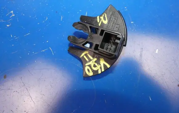 Volvo V60 Clutch pedal sensor 31400962 BQ6FA 20180813