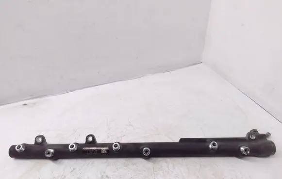 BMW 5 E60 E61 Fuel main line pipe 7788679 0445216008
