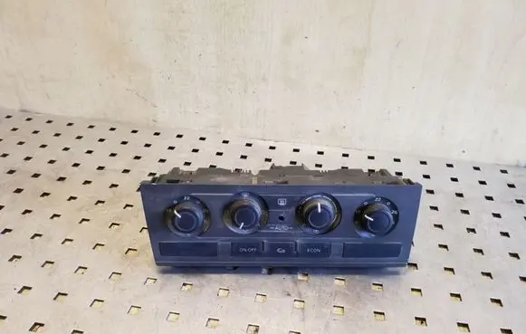 Audi A6 S6 C6 4F Climate control unit 4F0910043 4F1820043M 5HB00883434