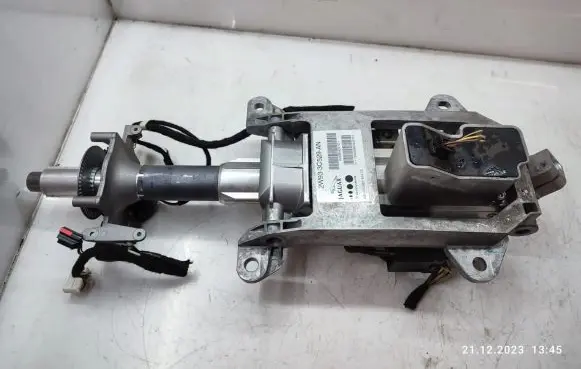 Steering wheel axle set