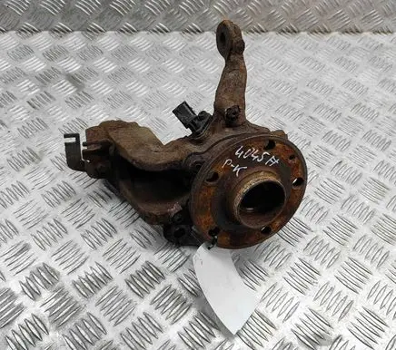 Volkswagen Caddy Front wheel hub 1K0407621F 1K0407255AC