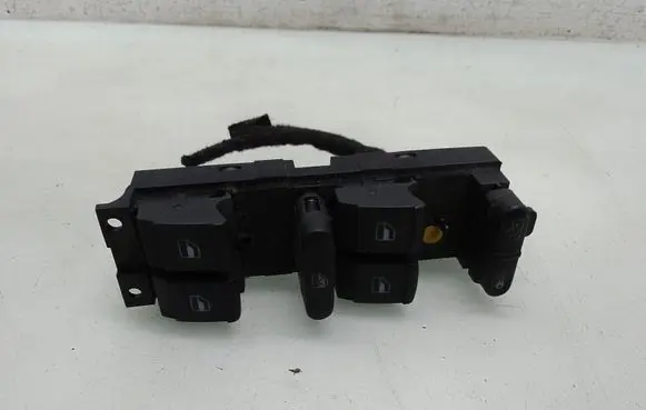 Volkswagen PASSAT B5.5 Electric window control switch 1J4959857D