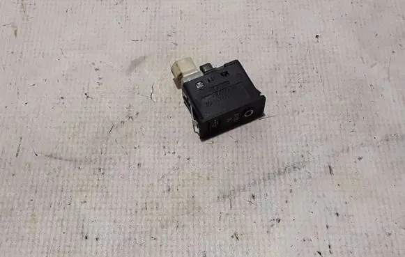 BMW 5 GT F07 AUX in-socket connector 9129651