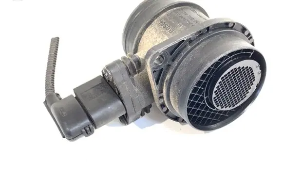 Volkswagen Touran I Mass air flow meter 038906461B