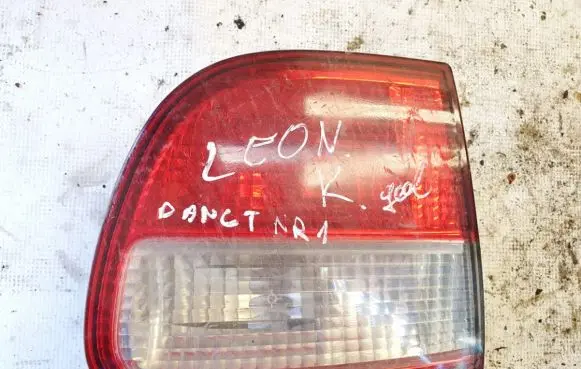 Seat Leon (1M) Rear/tail lights 1m6945091b