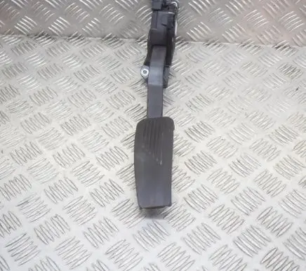 Maserati Quattroporte Accelerator throttle pedal 6PV93396627 04861715AD
