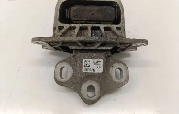 Mini Cooper Countryman F60 Gearbox mount 6853453