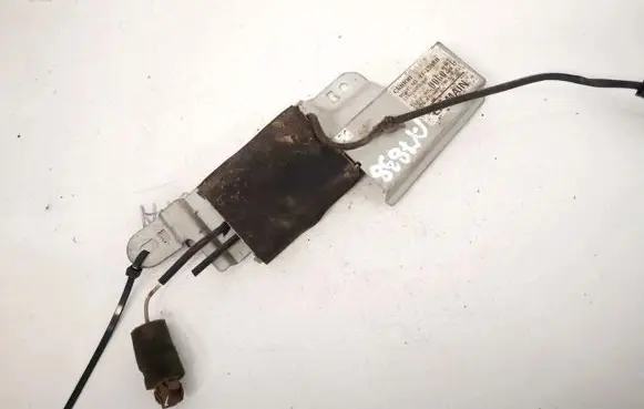 Subaru Forester SF Antenna control unit 286879002 286-8790-02