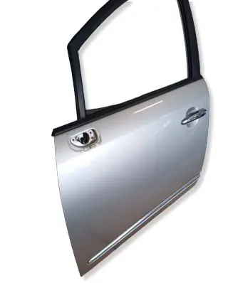 KIA Carens II Front door 