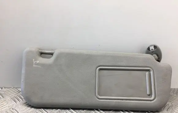 Toyota Avensis T270 Sun visor