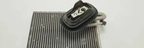 Audi Q7 4M Air conditioning (A/C) radiator (interior) DG252005