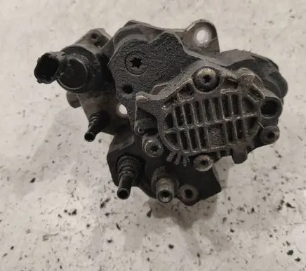 Renault Espace - Grand espace IV Fuel injection high pressure pump 8200170377