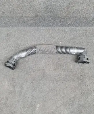 Audi A4 S4 B9 Breather/breather pipe/hose 04L103493F