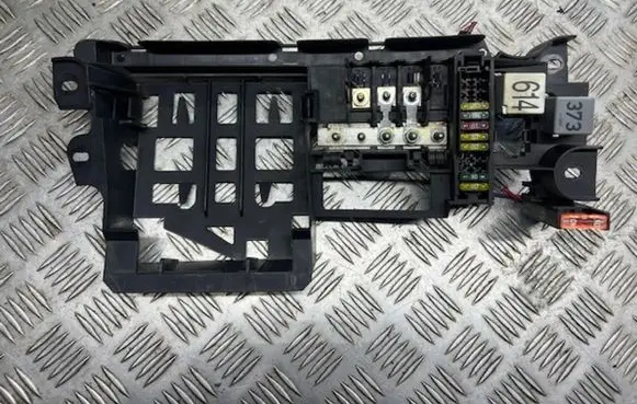 Audi A8 S8 D3 4E Fuse module 4E0971845