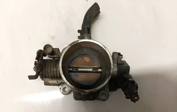 Hyundai Tiburon Throttle valve 3517022600