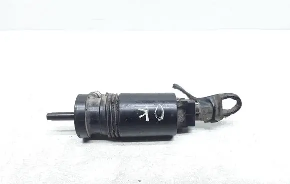 Volvo V70 Headlight washer pump 1013229